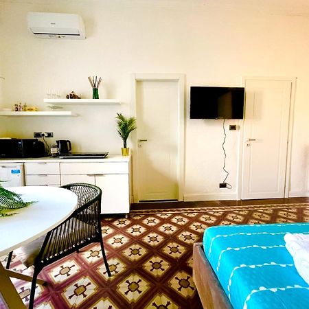 Charming Rooms Loreto 8 米兰 外观 照片