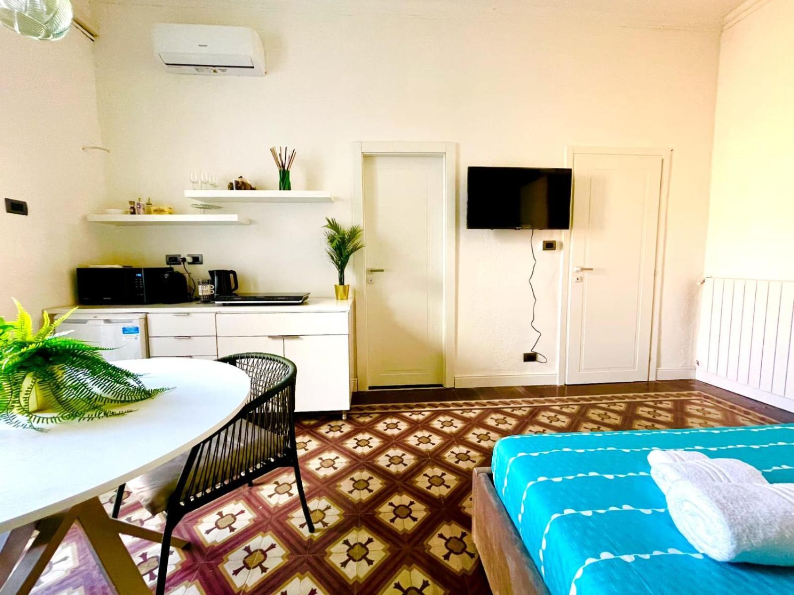 Charming Rooms Loreto 8 米兰 外观 照片