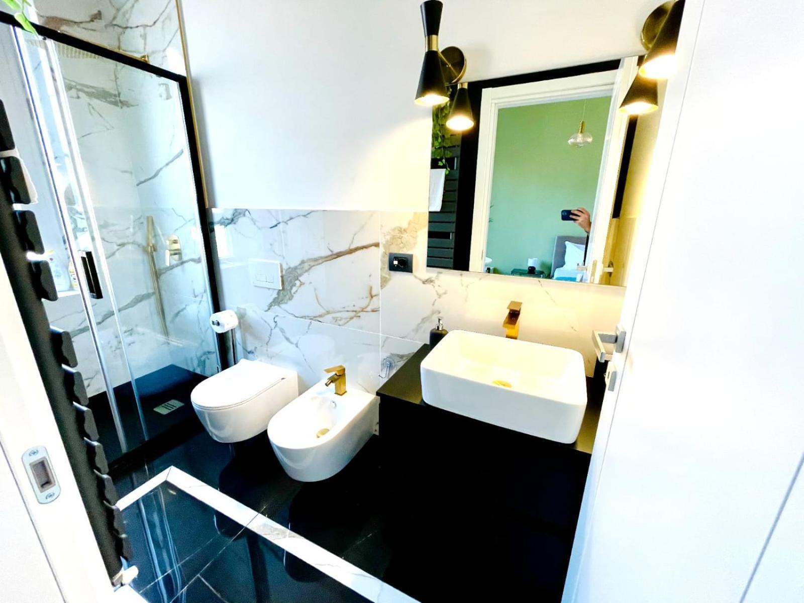 Charming Rooms Loreto 8 米兰 外观 照片