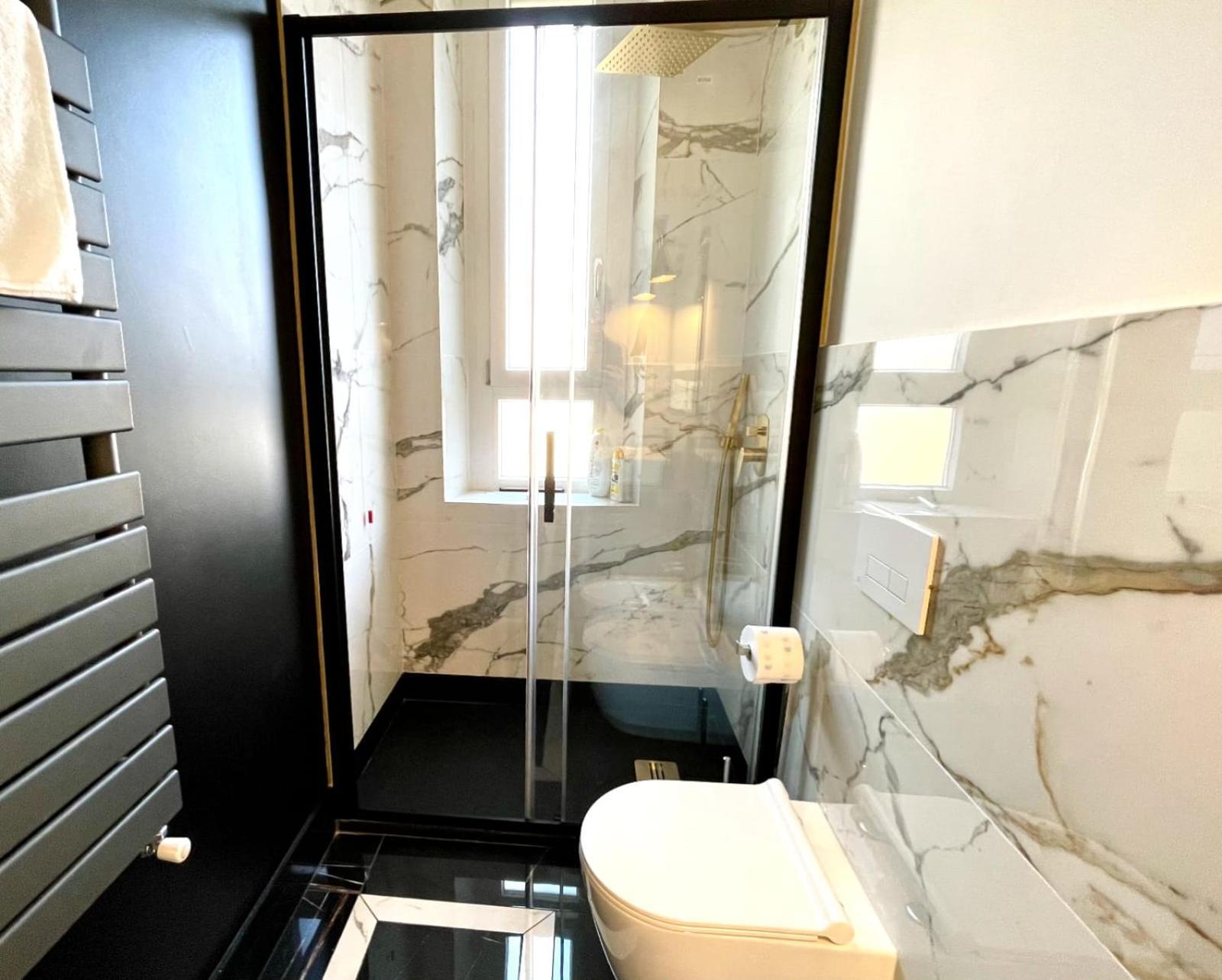 Charming Rooms Loreto 8 米兰 外观 照片